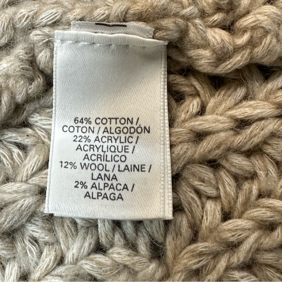 Victoria’s Secret Beige Chunky Knit Batwing Tunic Sweater Sz XS , S - Picture 8 of 10